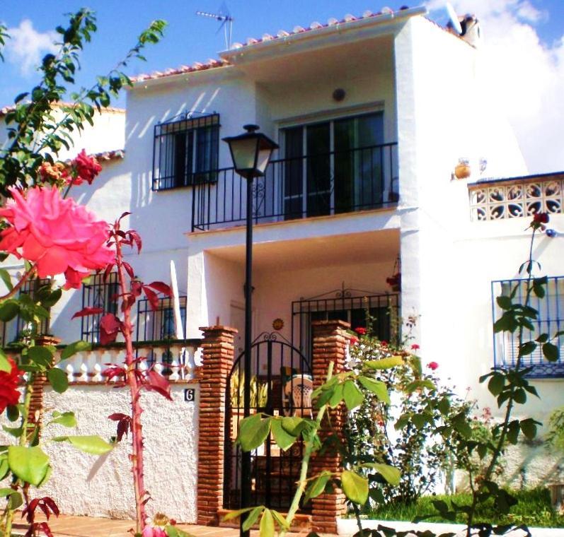 Peperent Casa Pino Villa Nerja Exterior photo