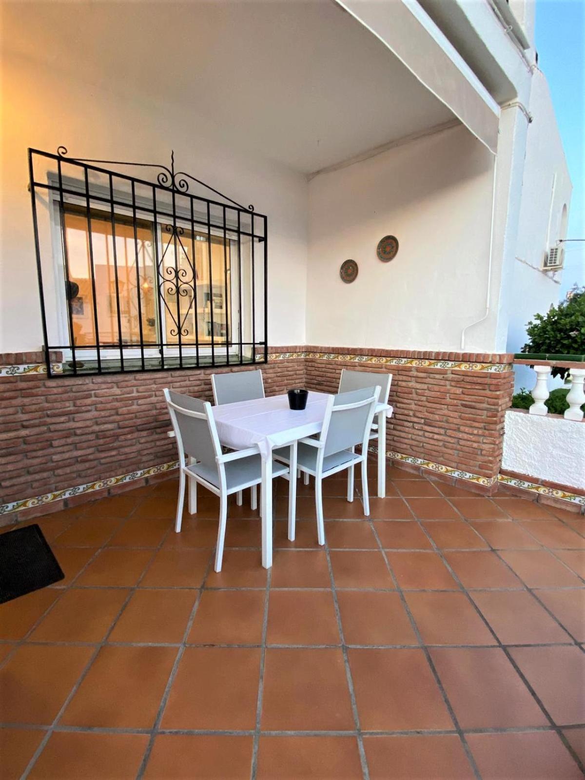 Peperent Casa Pino Villa Nerja Exterior photo